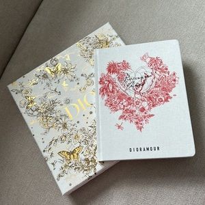 DIOR DIORAMOUR NOTEBOOK